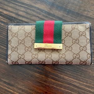Gucci wallet